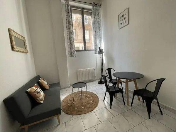 Studio 1 pièce 26 m²