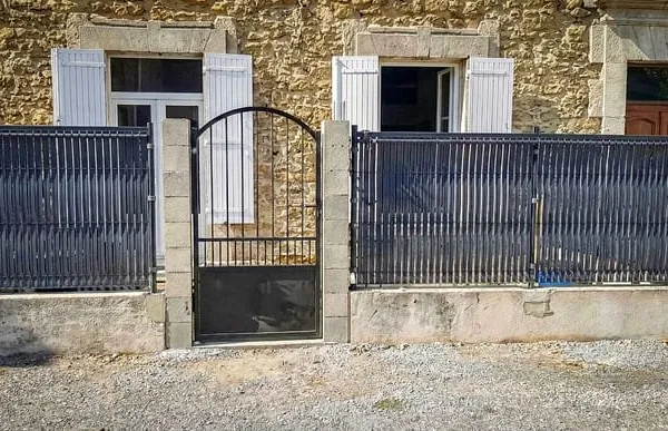 Appartement Althen Les Paluds 2 pièce(s) 61 m2