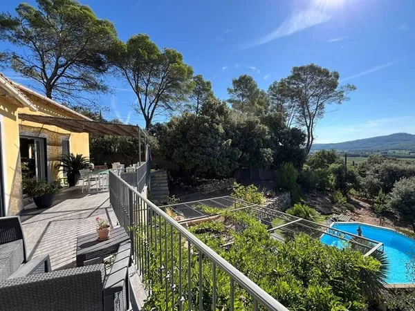 Maison de plain-pied 6 pièces 143 m²