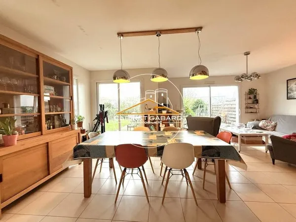 Maison de plain-pied 6 pièces 123 m²