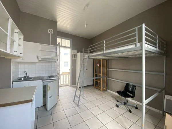 Studio 1 pièce 18 m²