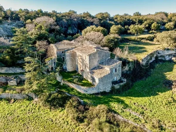 Un projet de rénovation sans égal à Gordes.