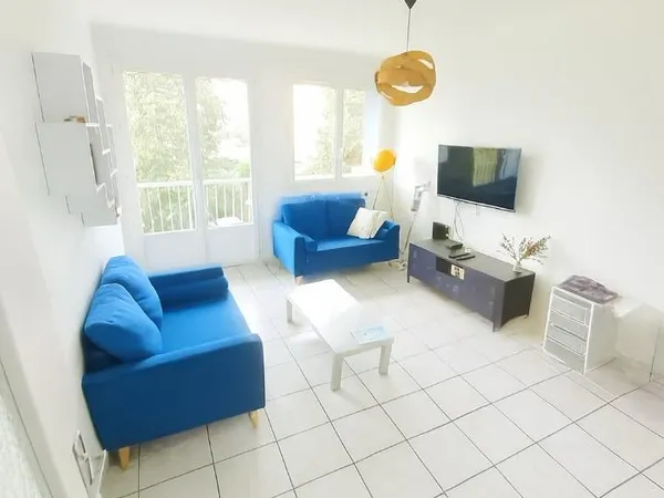 2 chambres libres en colocation St-Genis Laval