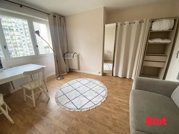 LOCATION - RENNES VILLEJEAN - T1BIS MEUBLE - 33.49m²- 600€ CC