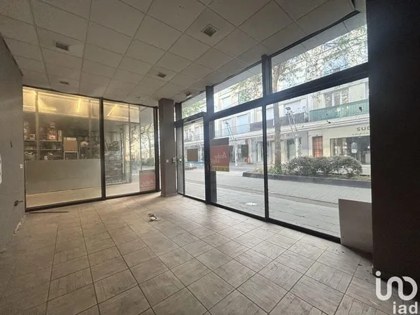 Local commercial 139 m²