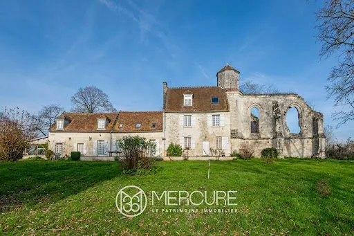Propriété 7 pièces 265 m²