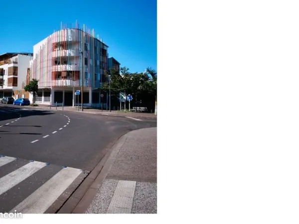 A Vendre - Local 108m² à Saint Pierre - Ravine Blanche