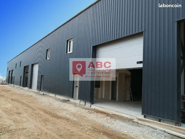 LOCAL D'ACTIVITE 260 m² VENDARGUES