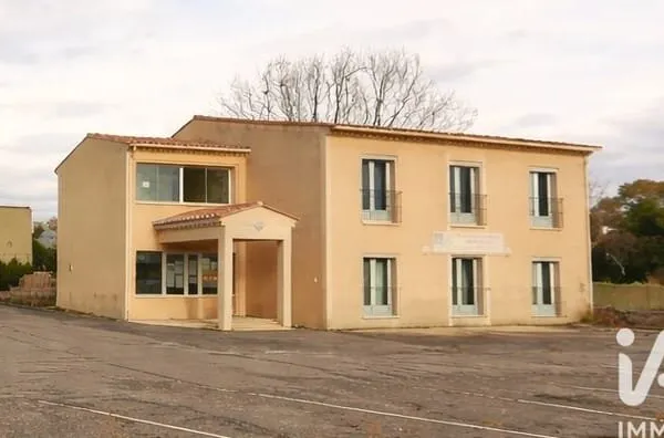 Bâtiment 130 m²
