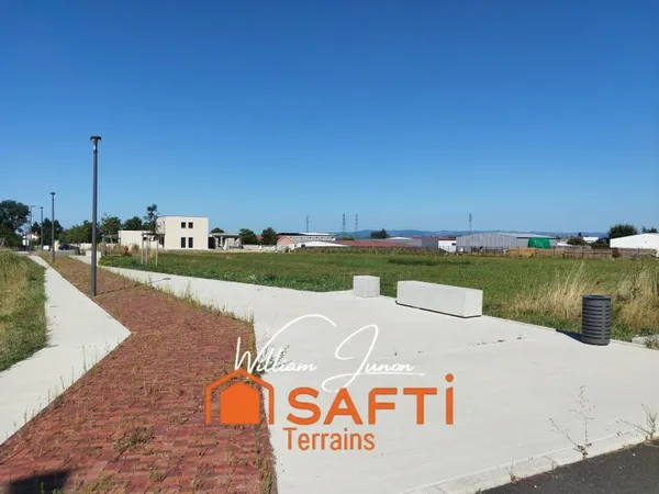 Terrain constructible, viabilisé et borné