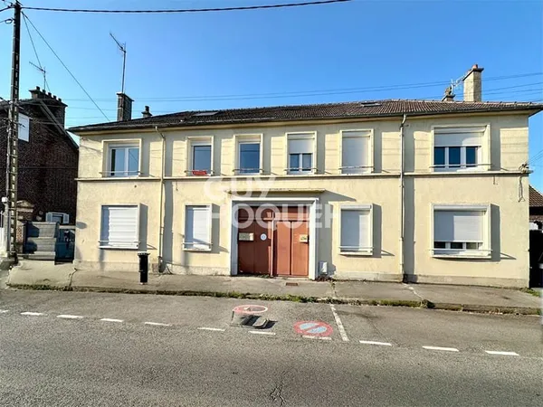 Ensemble immobilier à VENDRE à NOYON