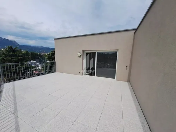 APPARTEMENT TYPE 4 AVEC DOUBLE TERRASSE