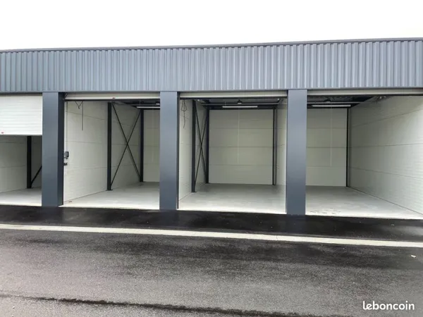 Box/Stockage/Garage/Parking/GardeMeuble/Atelier