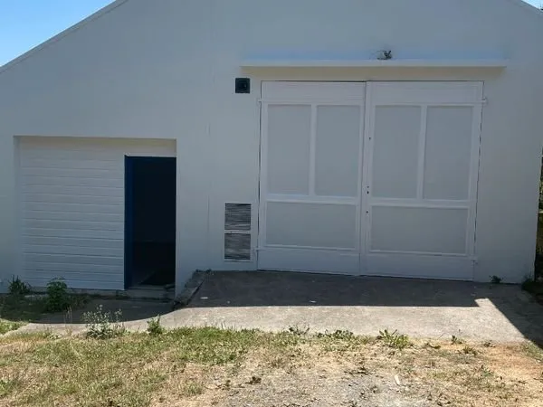 Atelier 149 m² CAMPBON