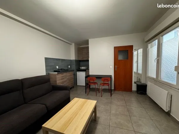 Beau studio meublé 21m2