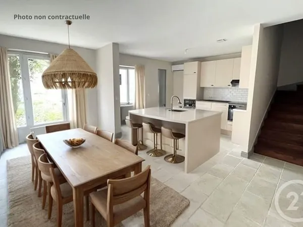 Maison 6 pièces 160 m²