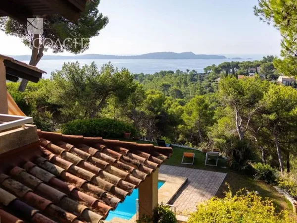 Villa 7 pièces 160 m²