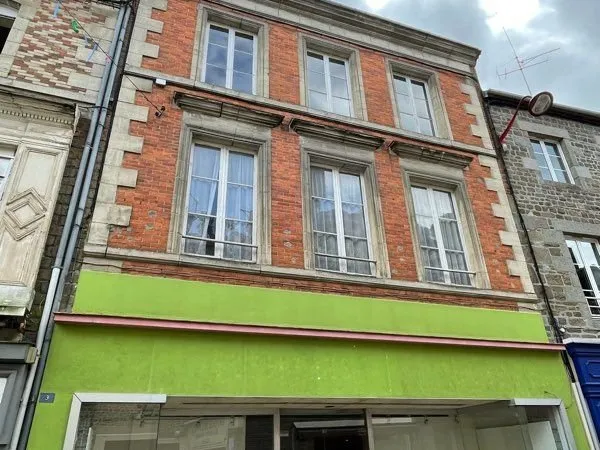 Immeuble de rapport 7 pièces 240 m²