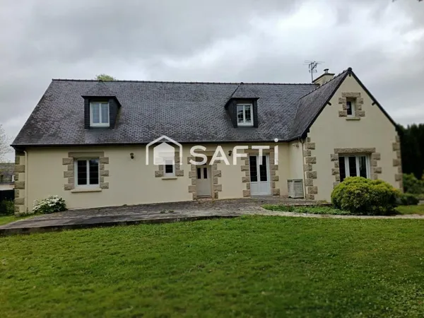 Belle demeure au coeur de Lanvallay