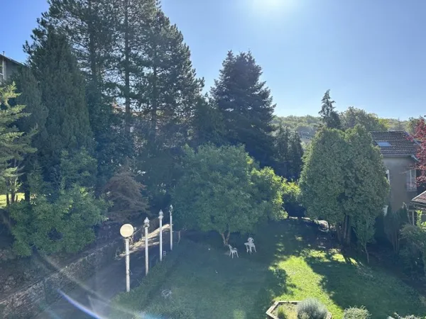 Maison 12 pièces 212 m²