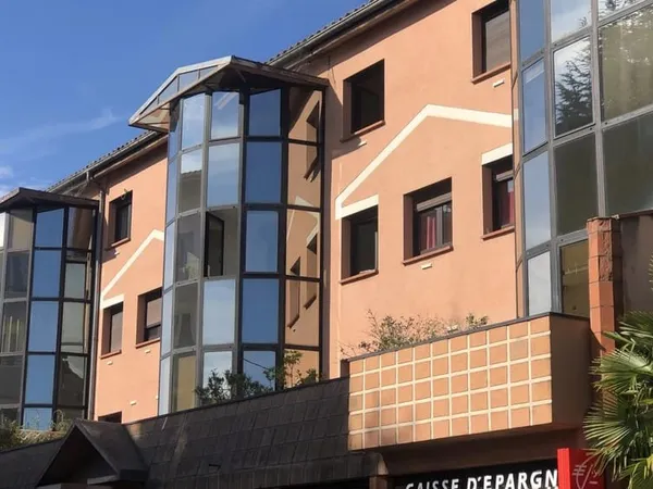 ST-EXUPERY - APPT. T2 MEUBLE