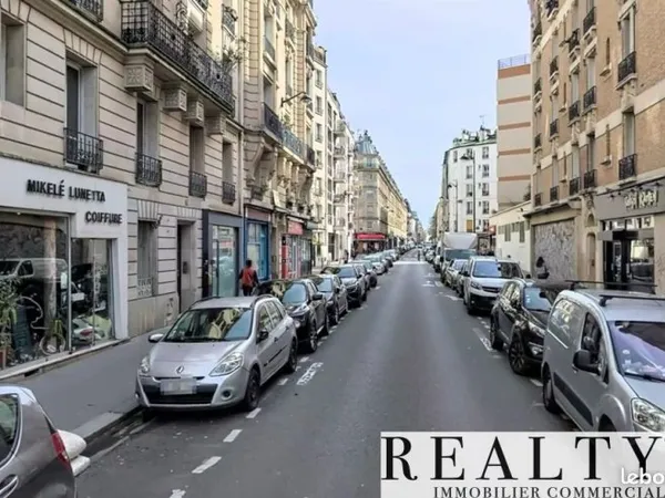 Local commercial 494 m²