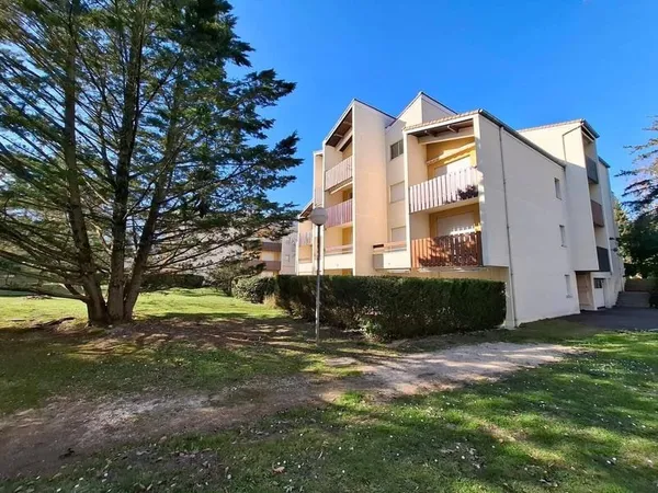 Studio 1 pièce 24 m²