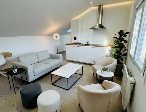 Bureau lumineux neuf - Professions libérales - Bas-Montreuil (93100)