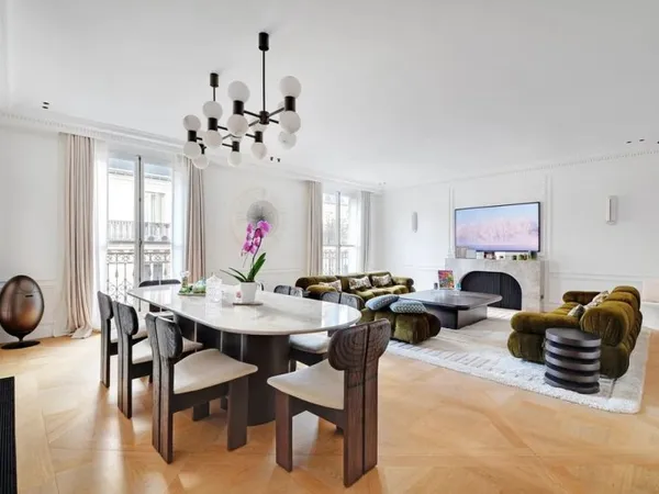 Appartement 5 pièces 152 m²