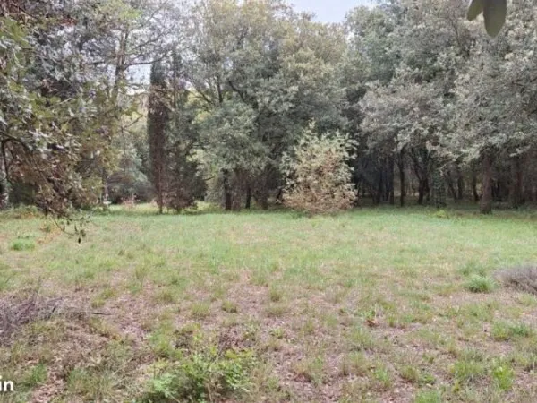 Terrain 1432 m²