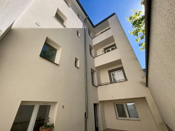 Appartement 4 pièces 255 m²
