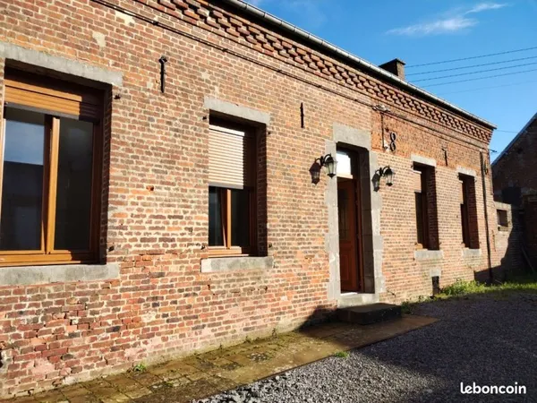 Maison à louer à Bazuel