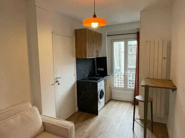 Location de Juin à Août 2026 - 21m² - Paris 18ème (Jules Joffrin)