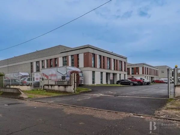 Bureaux 2589 m²