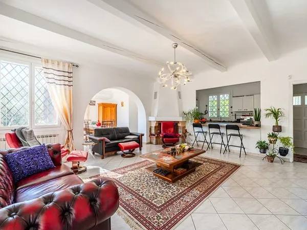 Maison 7 pièces 158 m² Avenue Paul Cézanne