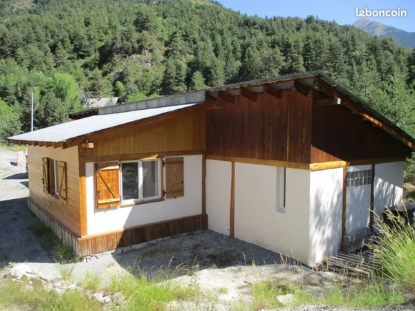 Chalet + maison de montagne à vendre