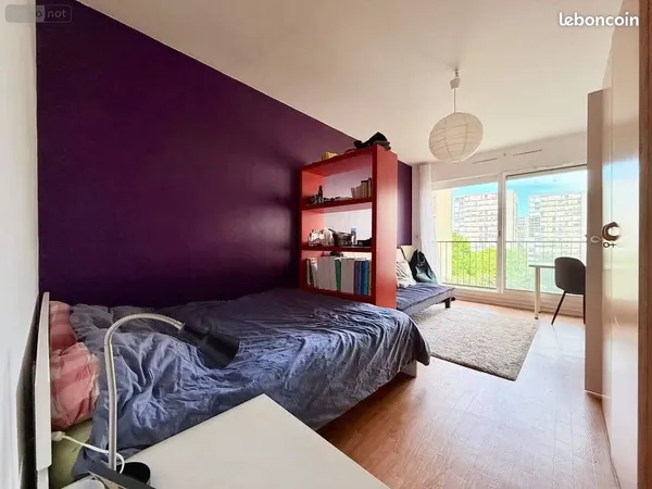 Loue chambre 16,5m² + balcon dans colocation