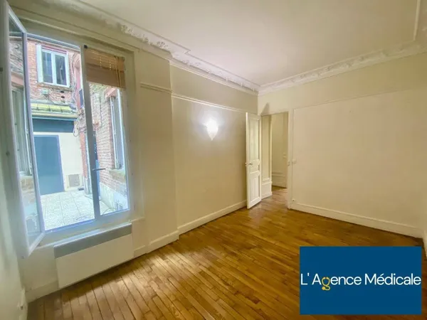 Local professionnel 41 m²