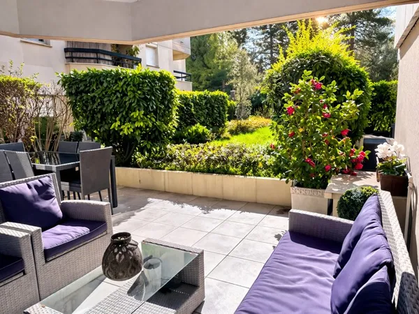 Appartement 6 pièces 198 m²