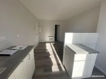 Location T2 cinq mars la pile