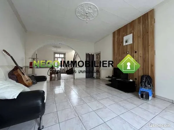 Maison 7 pièces 184 m²