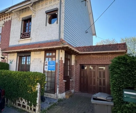 Maison semi-individuelle 4 chambres - Rue calme - Garage - Jardin - Terrasse