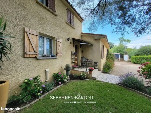 Villa 5 pièces 140 m²