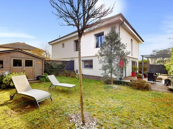 Vends appartement esprit maison avec jardin - 118m²