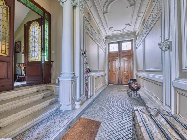 Vends Magnifique "Hôtel Particulier" de 275m² avec 270m² de jardin, quartier Saint Genès - Bordeaux 