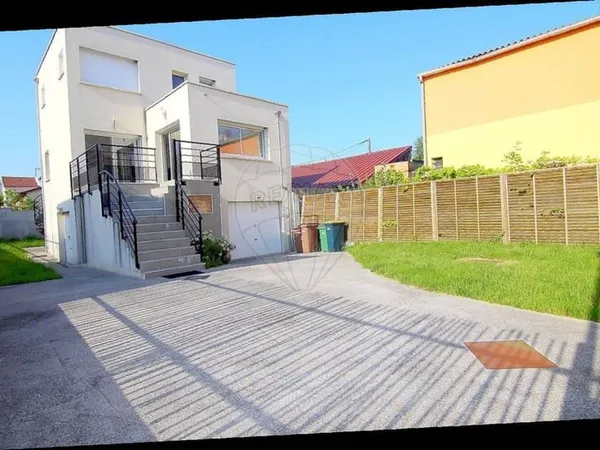 Maison 5 pièces 150 m²