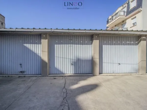 BOX DE 12,5 M² - CHOISY-LE-ROI - GONDOLES SUD - PROCHE RER C