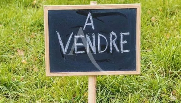 Terrain constructible 1320 m²