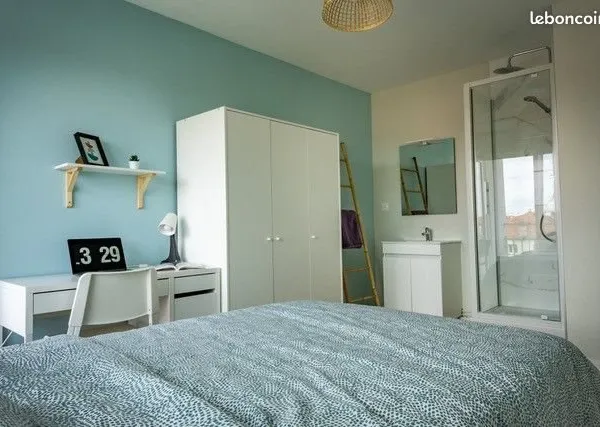 Chambre avec douche et balcon privée ★ Proche Gare - Ideal Stage Luxembourg