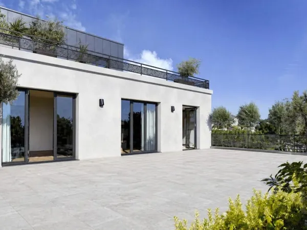 MAGNIFIQUE 5 PIECES DUPLEX EN DERNIER ETAGE